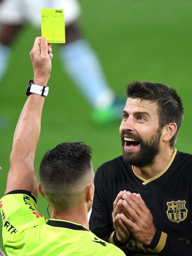 FIFA world cup 2022 and shown Yellow Card
